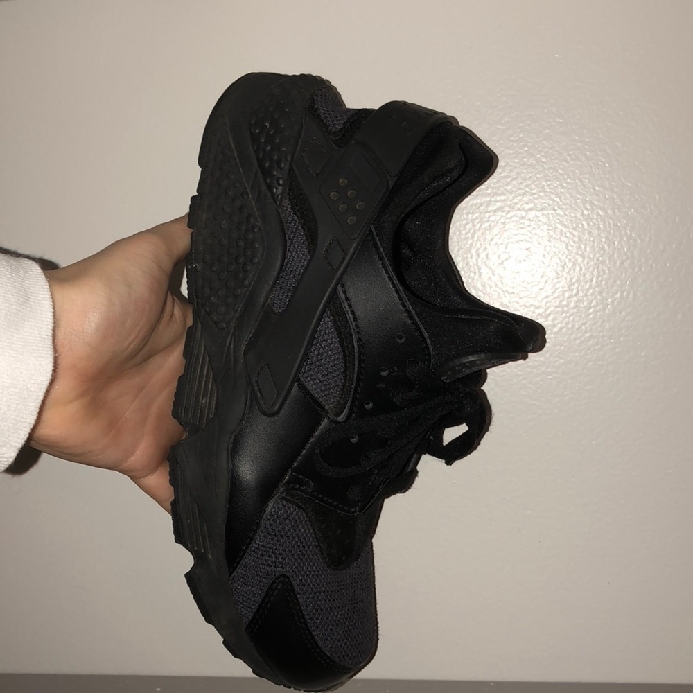 Black and Grey Nike Hurraches